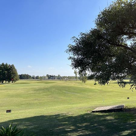 Casa De Campo En Club Privado Benquerencia Сан-Мигель-дель-Монте Экстерьер фото