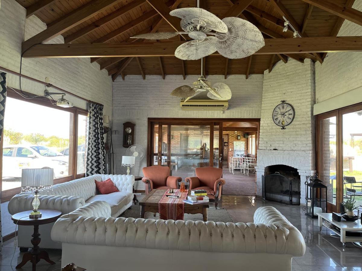Casa De Campo En Club Privado Benquerencia Сан-Мигель-дель-Монте Экстерьер фото